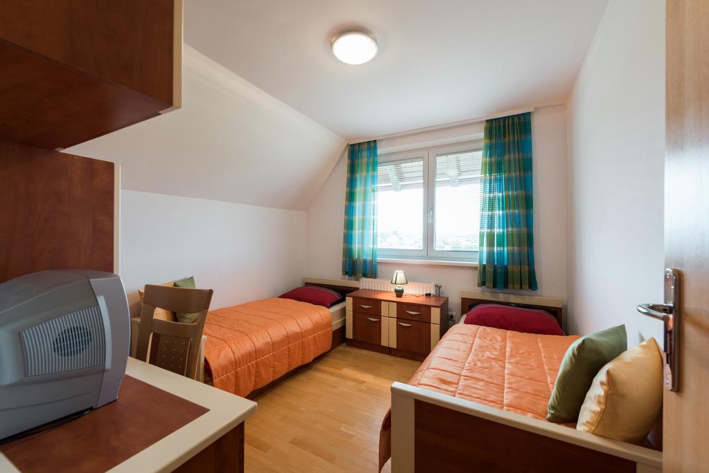 Apartments Moravske-Toplice Buitenkant foto